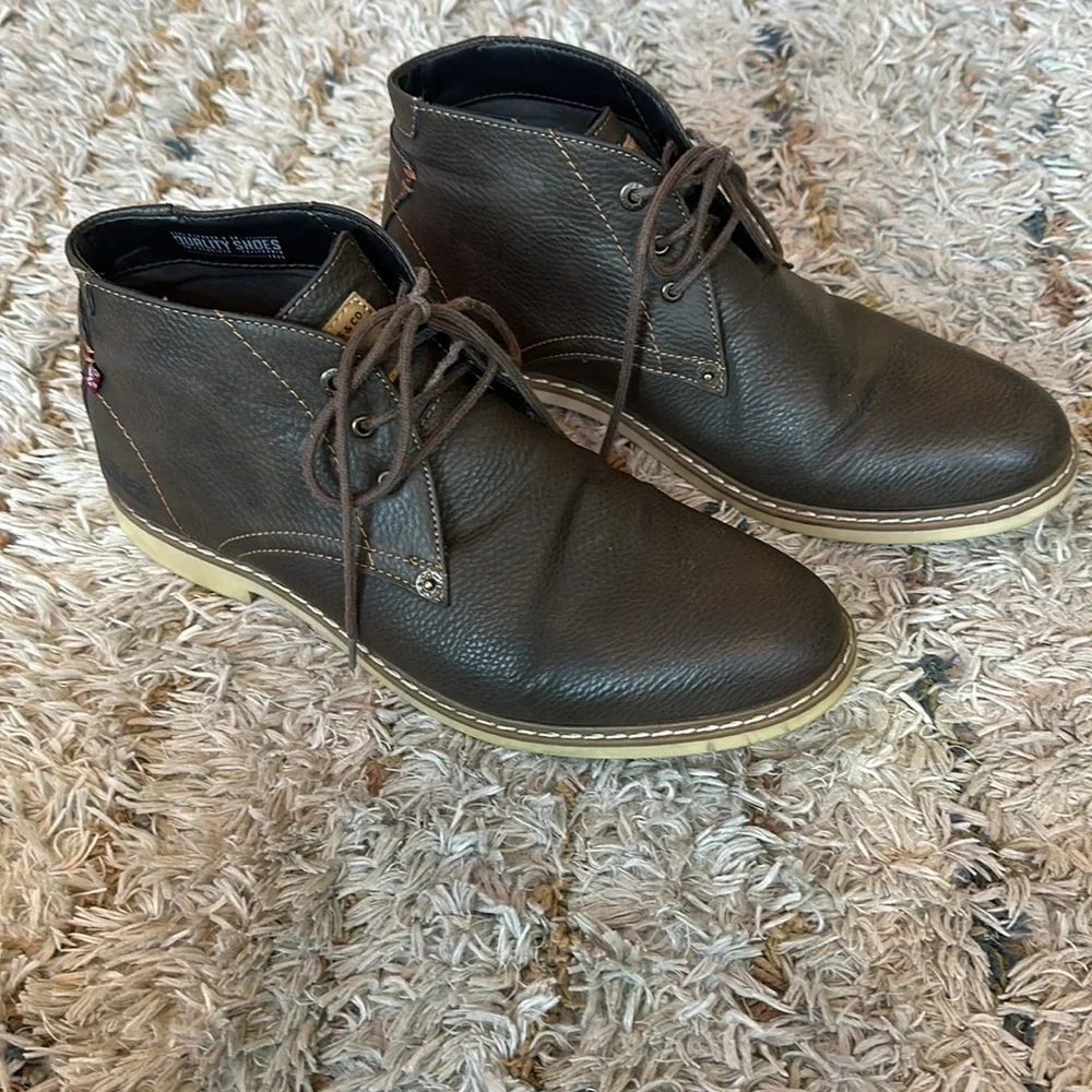 Brown dress shoe- men’s Levi chukka boots size 11
